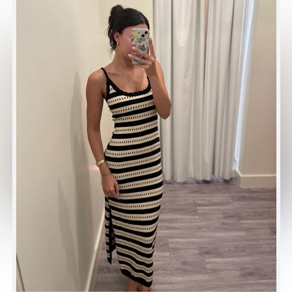 Vici Dresses & Skirts - Lalavon🖤🤎 Black and cream tan Striped Knit Maxi midi Dress NWOT